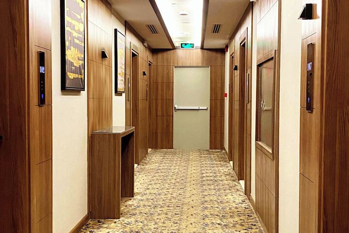 Ballroom/Hall 64 of 78