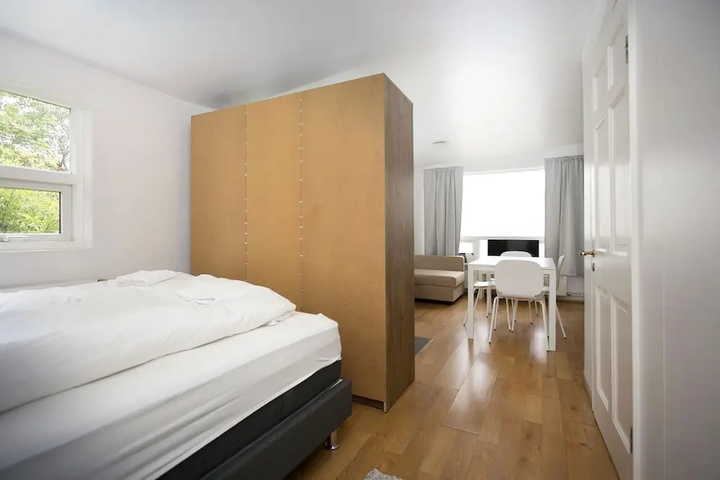 Room 5 of 19