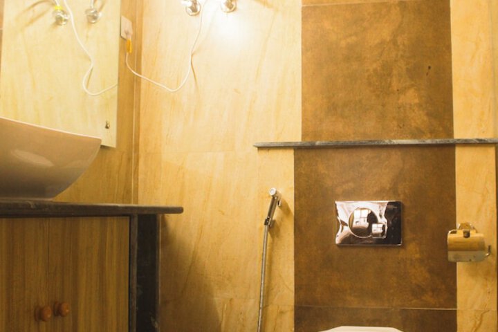 Room 19 of 59