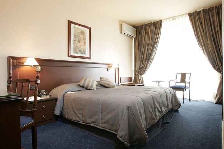 Room 16 of 53