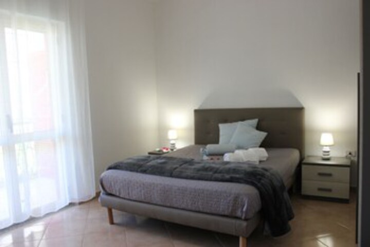 Room 17 of 33