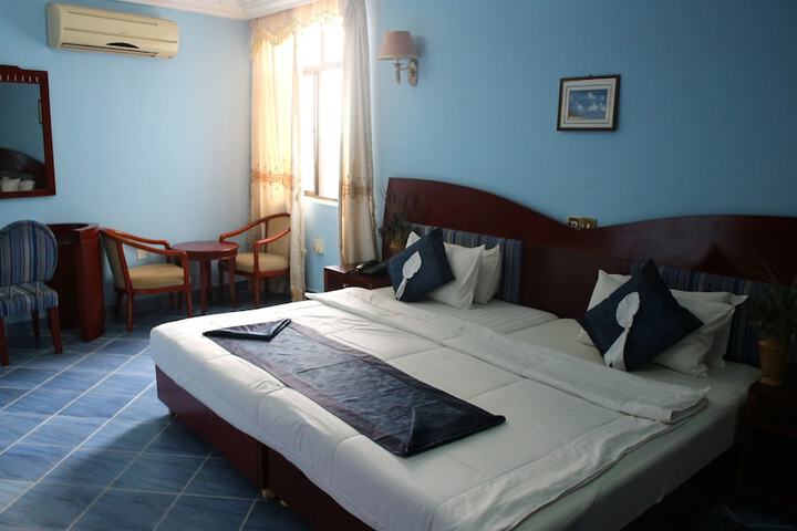 Room 18 of 47