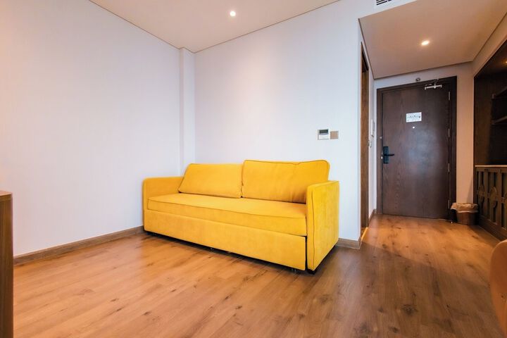 Room 47 of 80