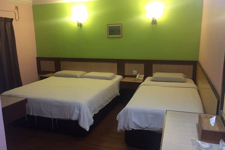 Room 2 of 26
