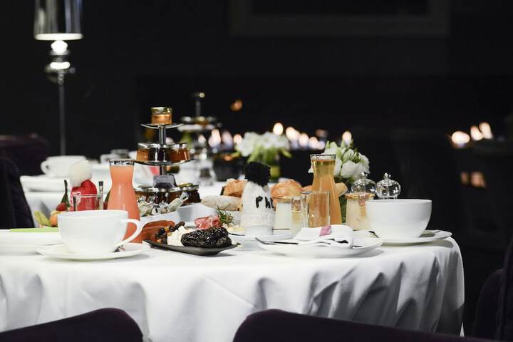 Breakfast/Coffee Service 67 of 96