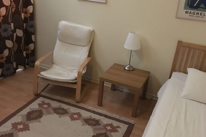 Room 12 of 22