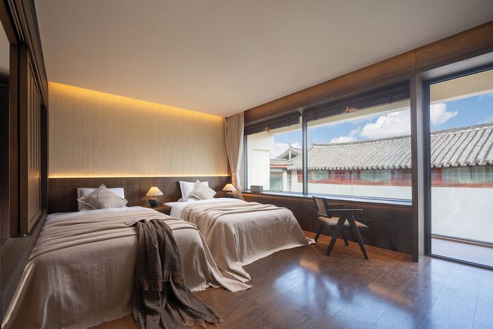 Room 46 of 99