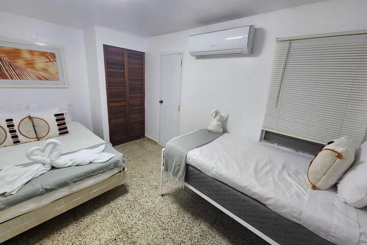 Room 17 of 48