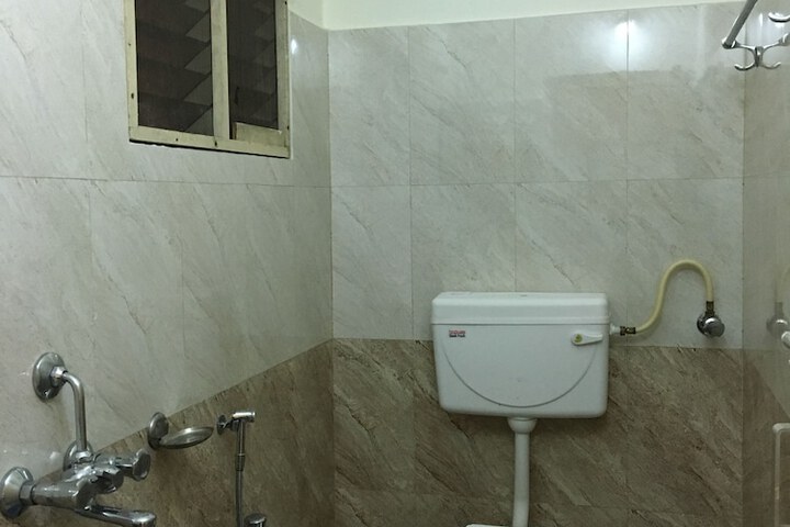 Room 25 of 41