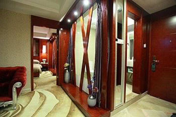 Hotel Interior 10 of 12