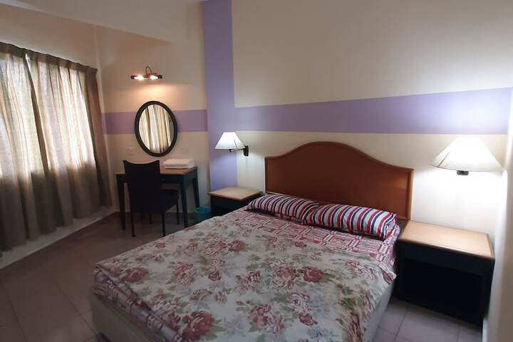 Room 10 of 86