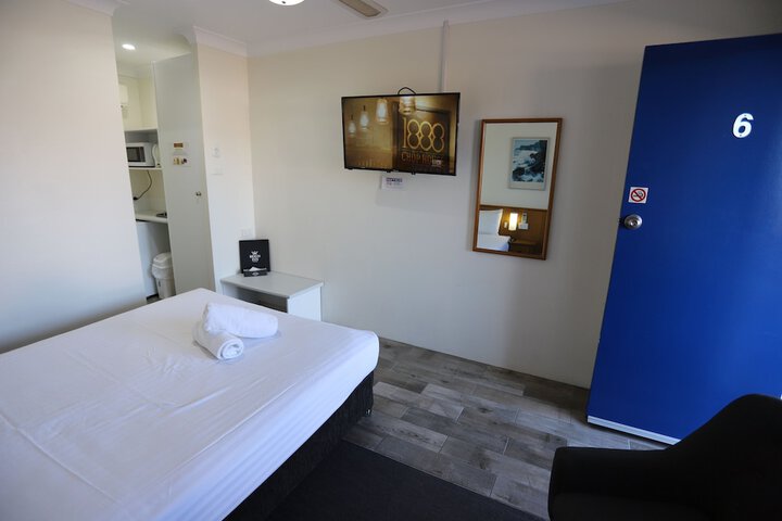 Room 17 of 121