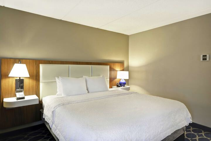 1 King Bed with Shower (14 of 14)