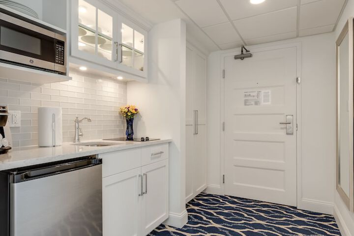 Private kitchenette