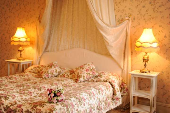 Room 5 of 33