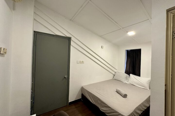 Room 22 of 39