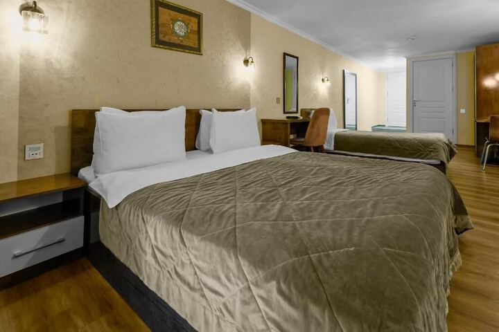 Room 15 of 29