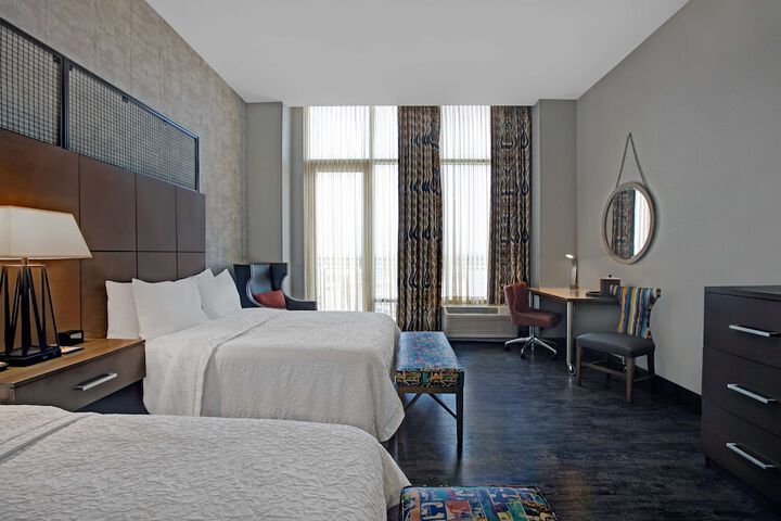 Room 10 of 60