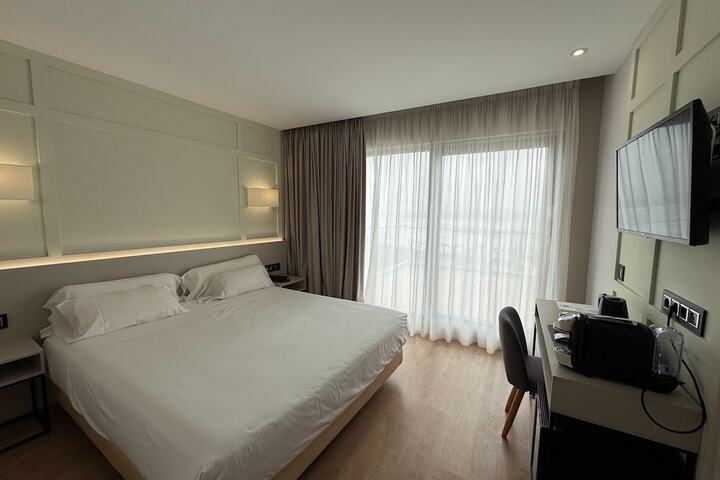 Room 12 of 57