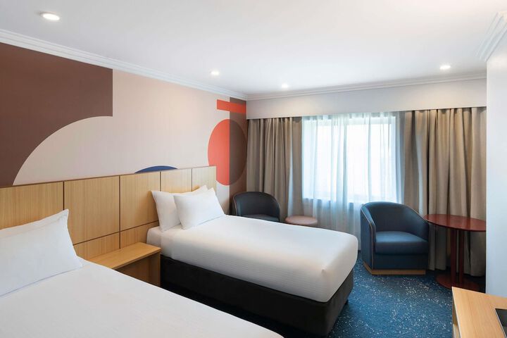 Room 17 of 105