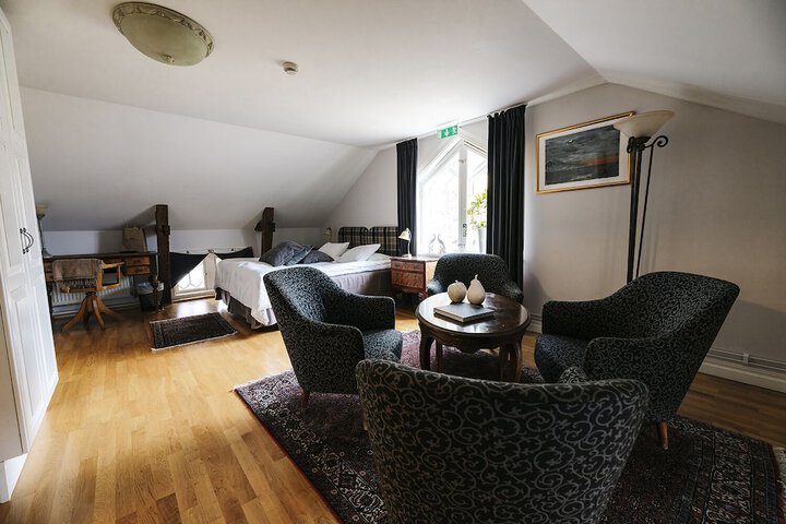 Room 9 of 45