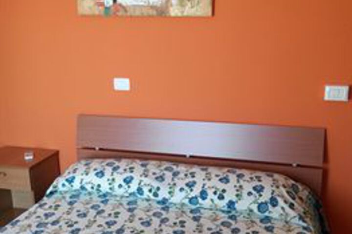 Room 18 of 23