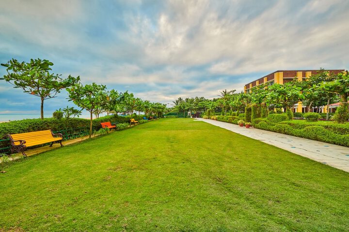 Hotel Entry