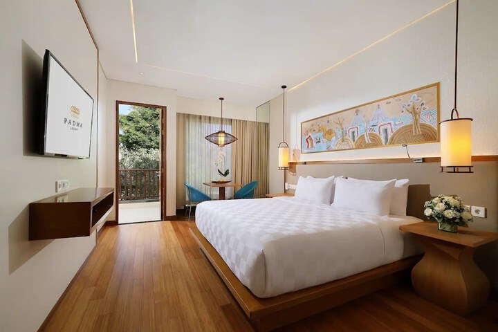 Room 13 of 101