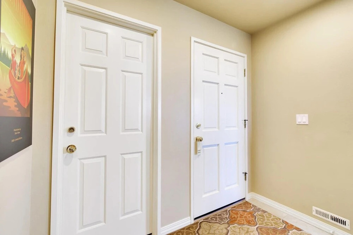 Room 3 of 19