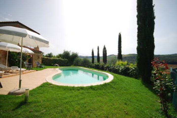 Pool 19 of 24