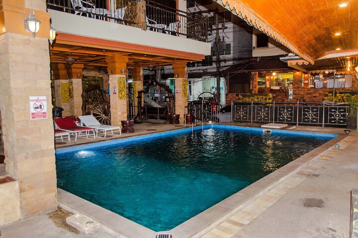 Pool 118 of 137