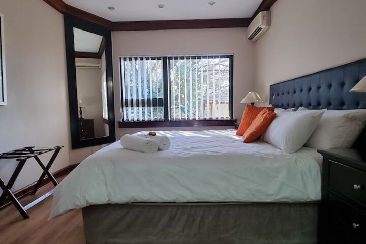Room 25 of 52