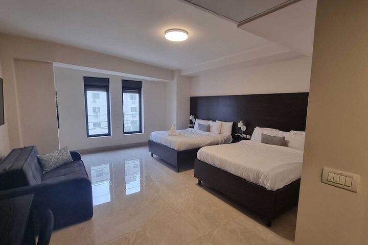 Room 107 of 243