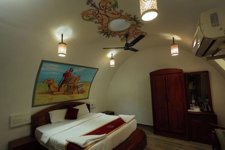 Room 8 of 47