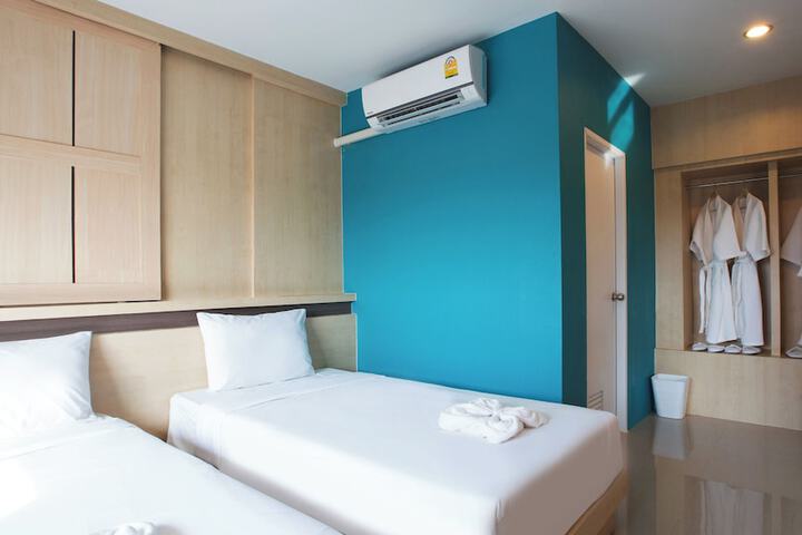 Room 3 of 46
