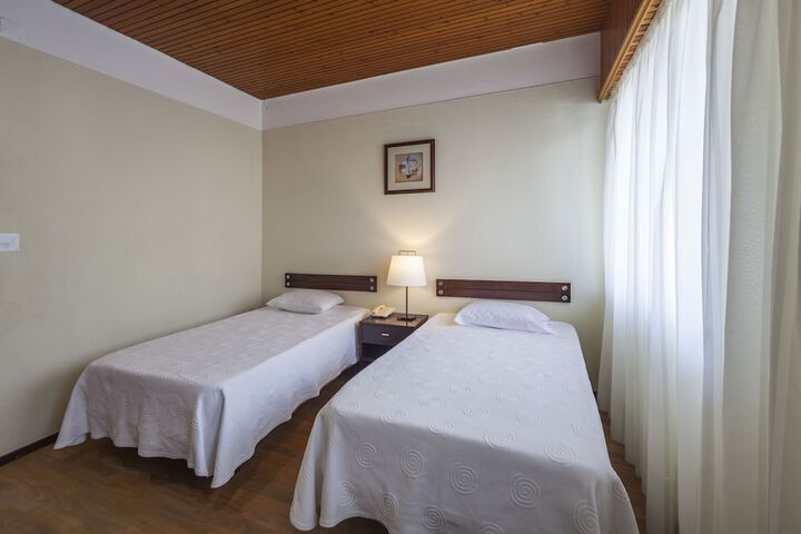 Room 20 of 87