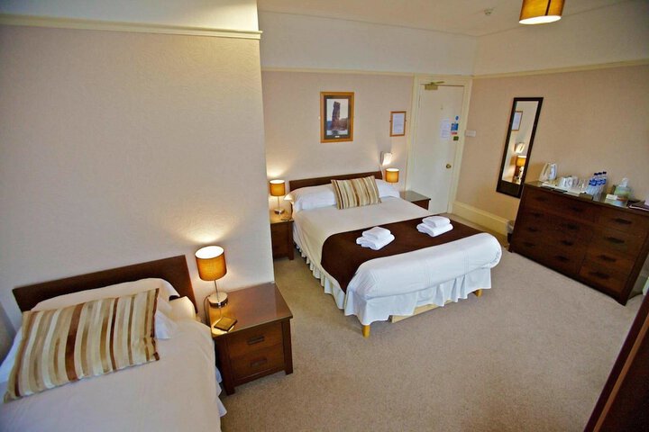 Room 5 of 22