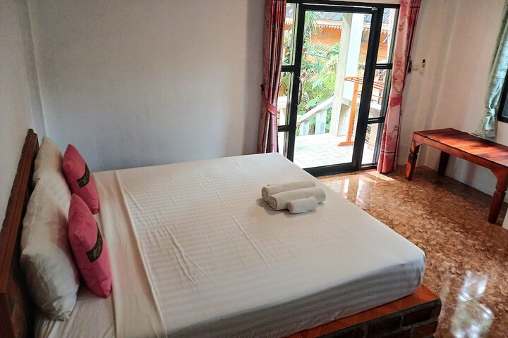 Room 9 of 51