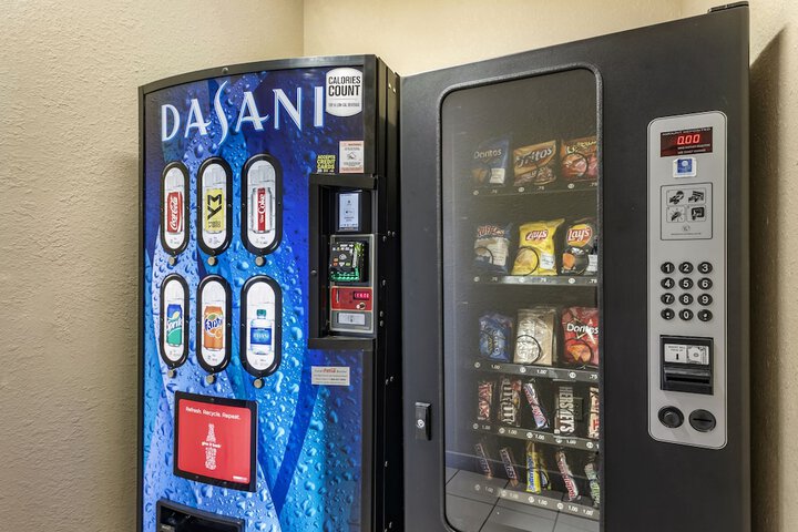 Snack bar