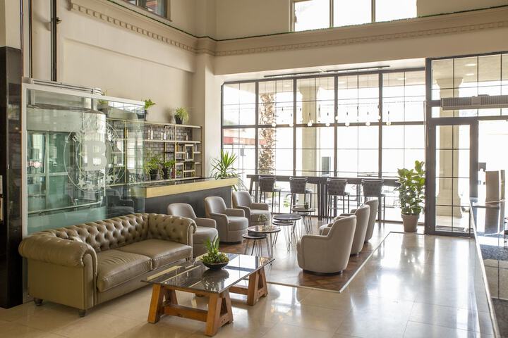 Hotel Interior 16 of 151