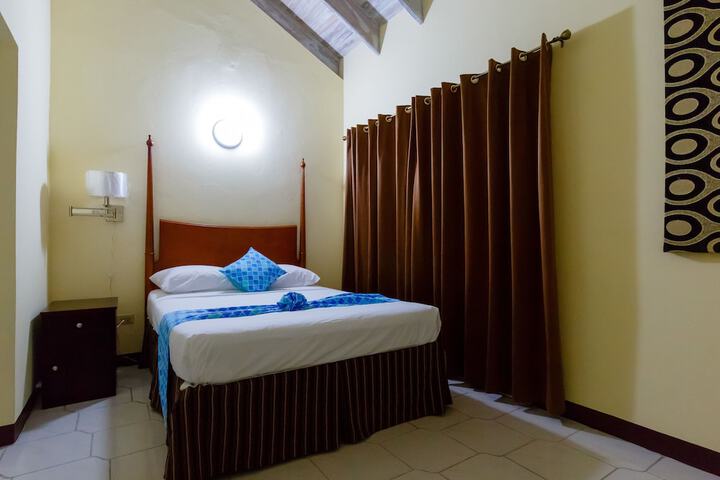 Room 11 of 39