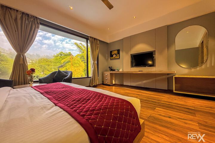 Room 34 of 111
