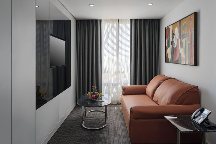 Room 70 of 134