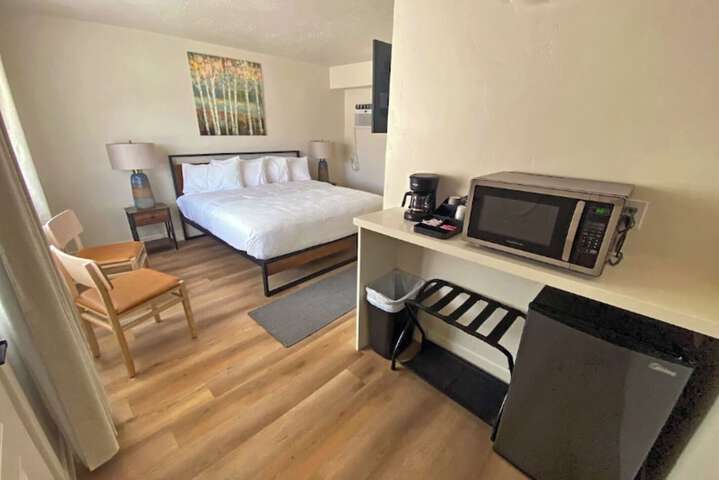 Room 5 of 15