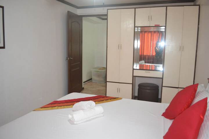 Room 12 of 141