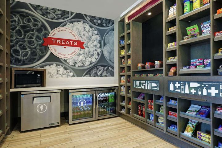 Snack bar