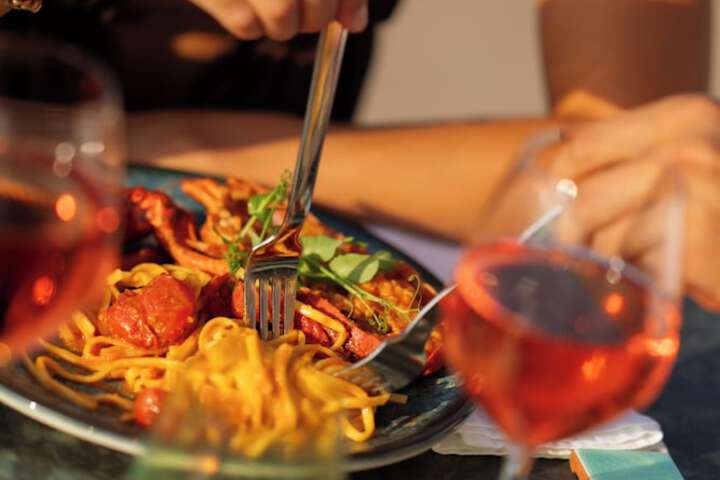 Dining 55 of 96