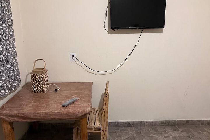Room 5 of 14