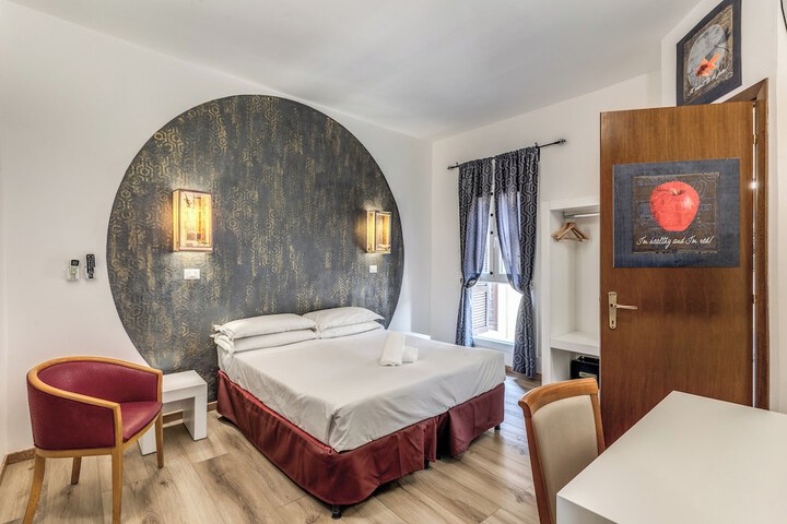 Room 76 of 121