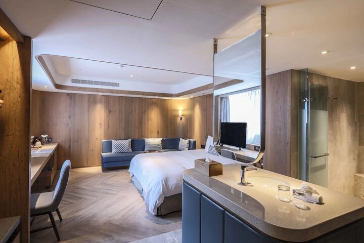 Room 21 of 91